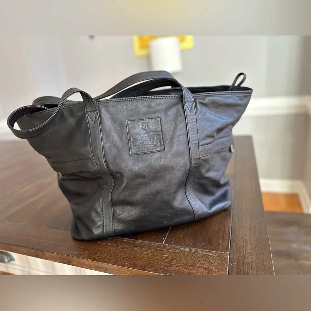 Swiss tech leather tote bag